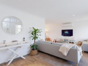 81 Horace St WI FI and air conditioning, Shoal Bay